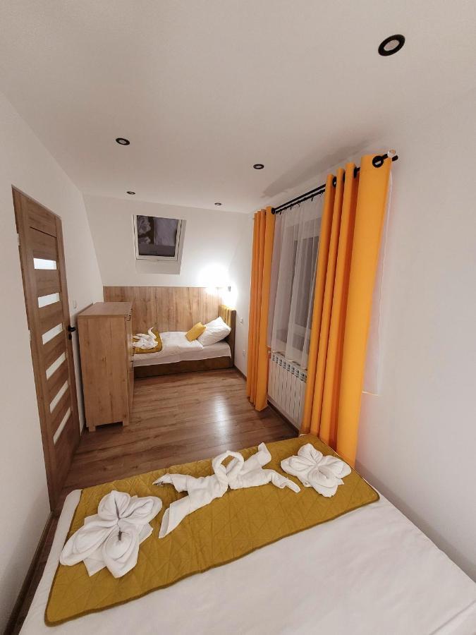 Urocza Kryjowka Ze Spa Lesko Exteriör bild