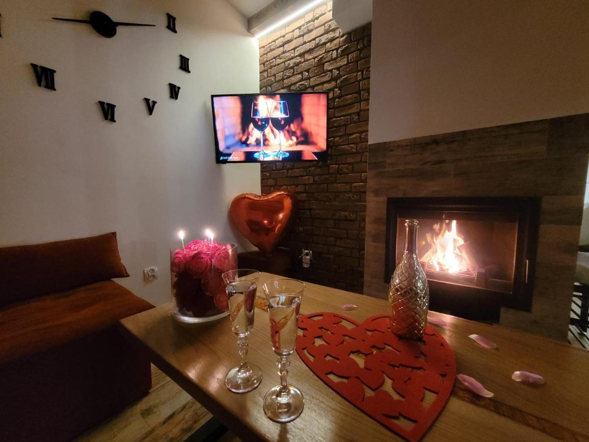 Urocza Kryjowka Ze Spa Lesko Exteriör bild